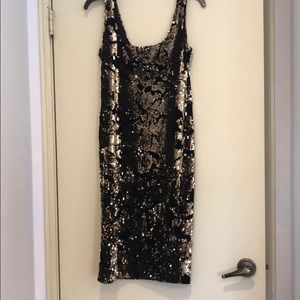 Midi shiny dress with velvet!